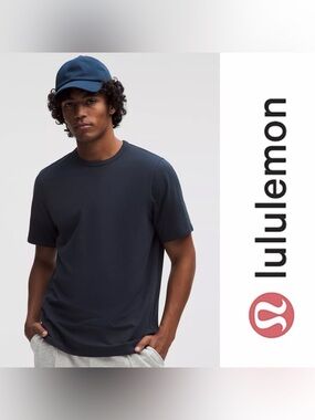 lululemon athletica Fundamental T-Shirt